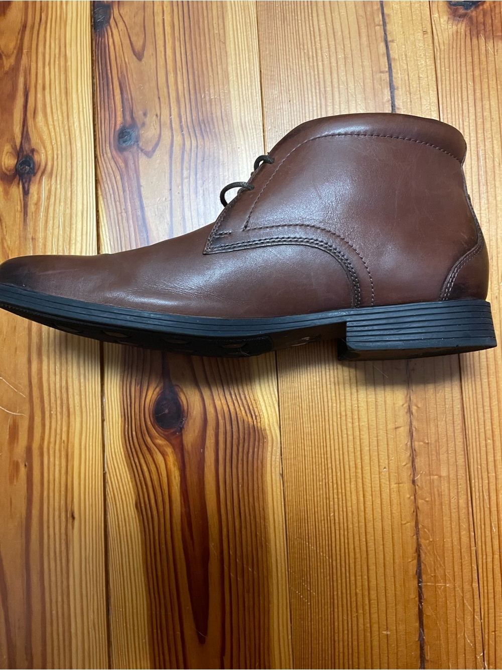 Clark’s Chukka Boots. Sz. 11 - Picture 6 of 10